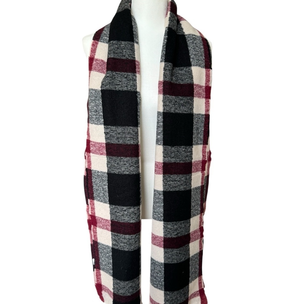 Plaid Oversized Blanket Scarf - Picture 2 of 4